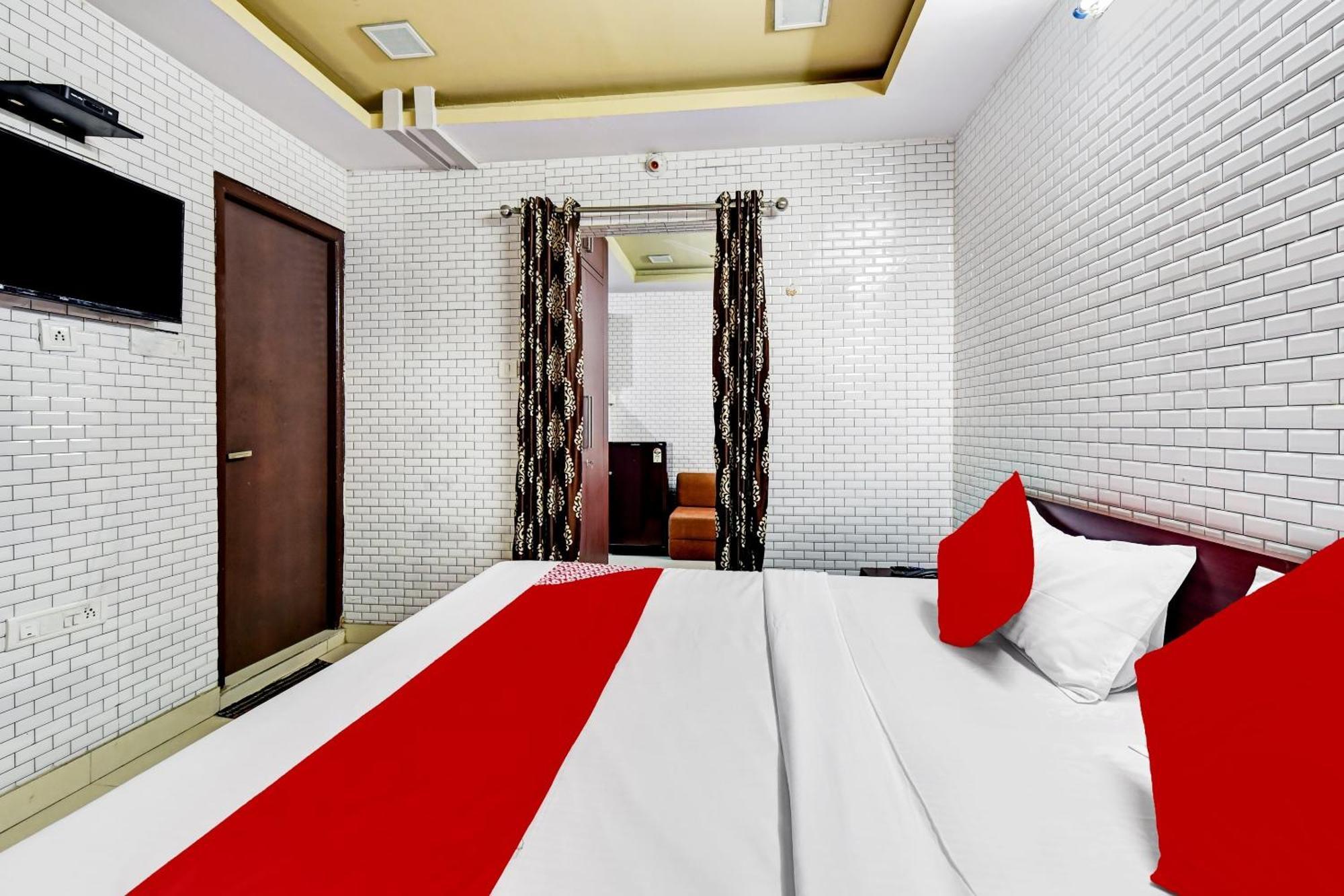 OYO Flagship 82910 seven Eleven Hotel&Banquet Kota  Exterior foto