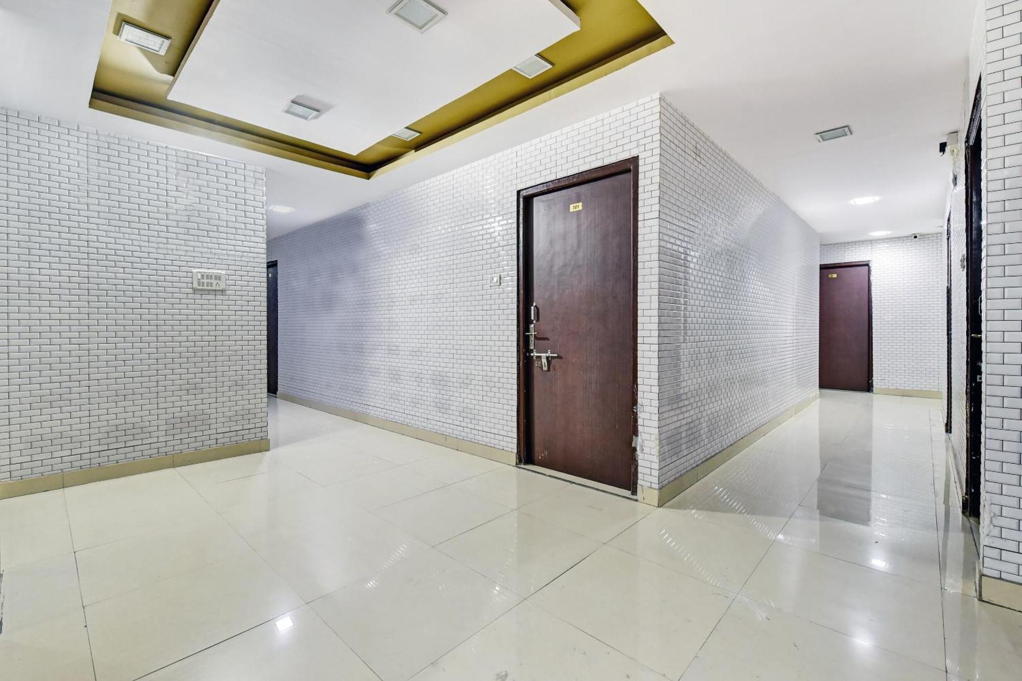 OYO Flagship 82910 seven Eleven Hotel&Banquet Kota  Exterior foto